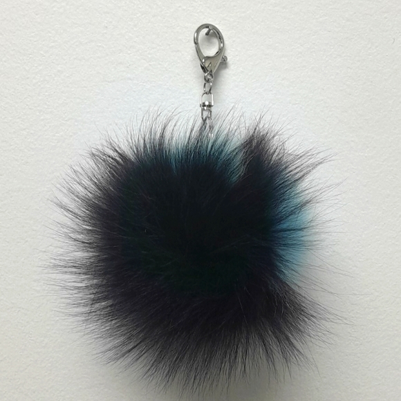 Fur Pompom Key Holder Handmade 🇨🇦 - Picture 1 of 2